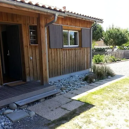 Maison En Bois A 350 M Du